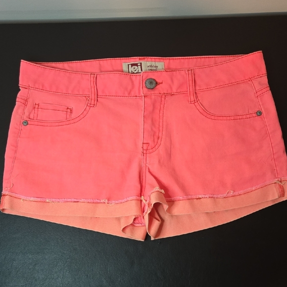 lei Pants - LEI Women's Coral Shorts